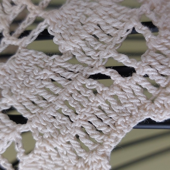 Hand-made crochet colar - Picture 4 of 5